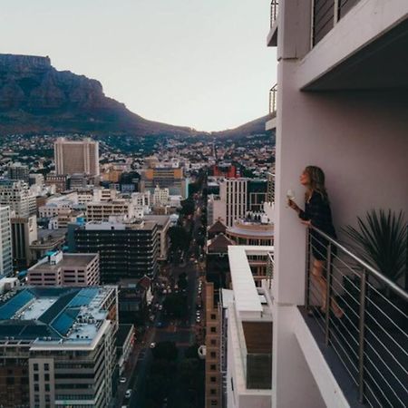 קייפטאון "Lykke On Bree" - Unique Apartment With Stunning Table Mountain Views מראה חיצוני תמונה